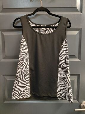 Chicos Athletic Black Zebra-Print Panel Sleeveless Top